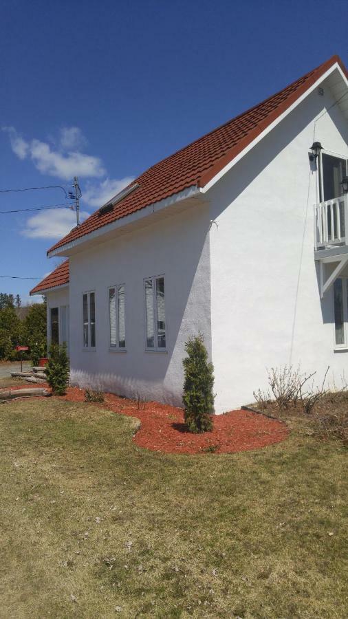 La Maison Du Village, Spa Shawinigan Buitenkant foto